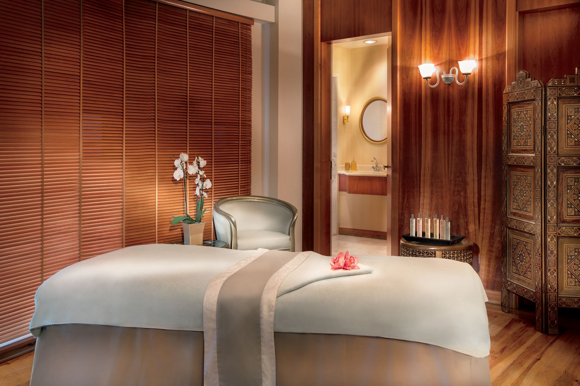 Ritz-Carlton Bahrain - There are various kinds of treatment rooms.